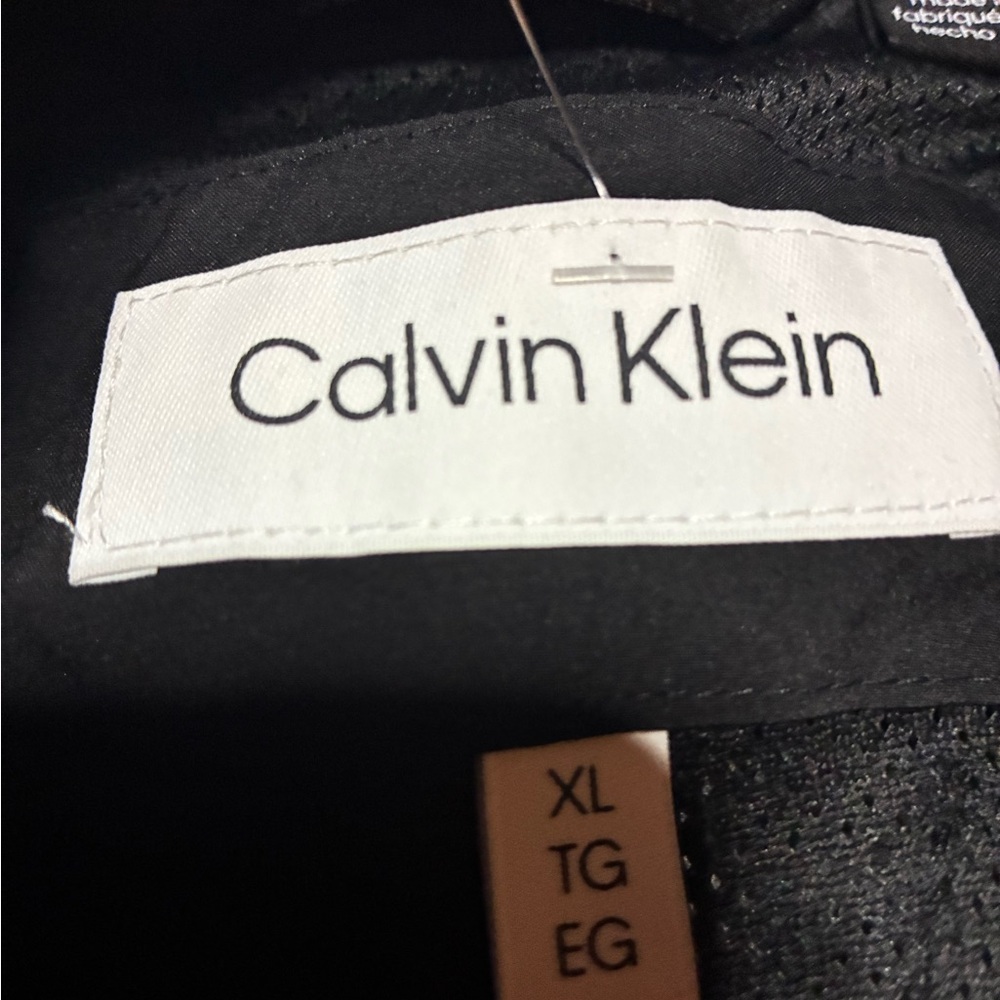 Calvin Klein Mens XL Infinite Stretch Hooded Black Wind Breaker Jacket NWT - Picture 3 of 4